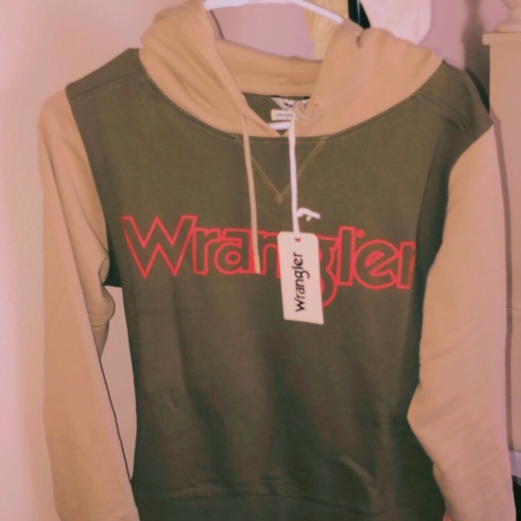 Wrangler Tops - Rare Wrangler Sweatshirt